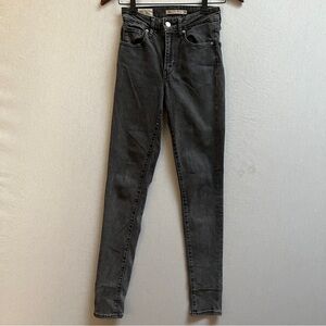 Levi’s 721 high rise Charcoal Skinny Jeans Sz 24